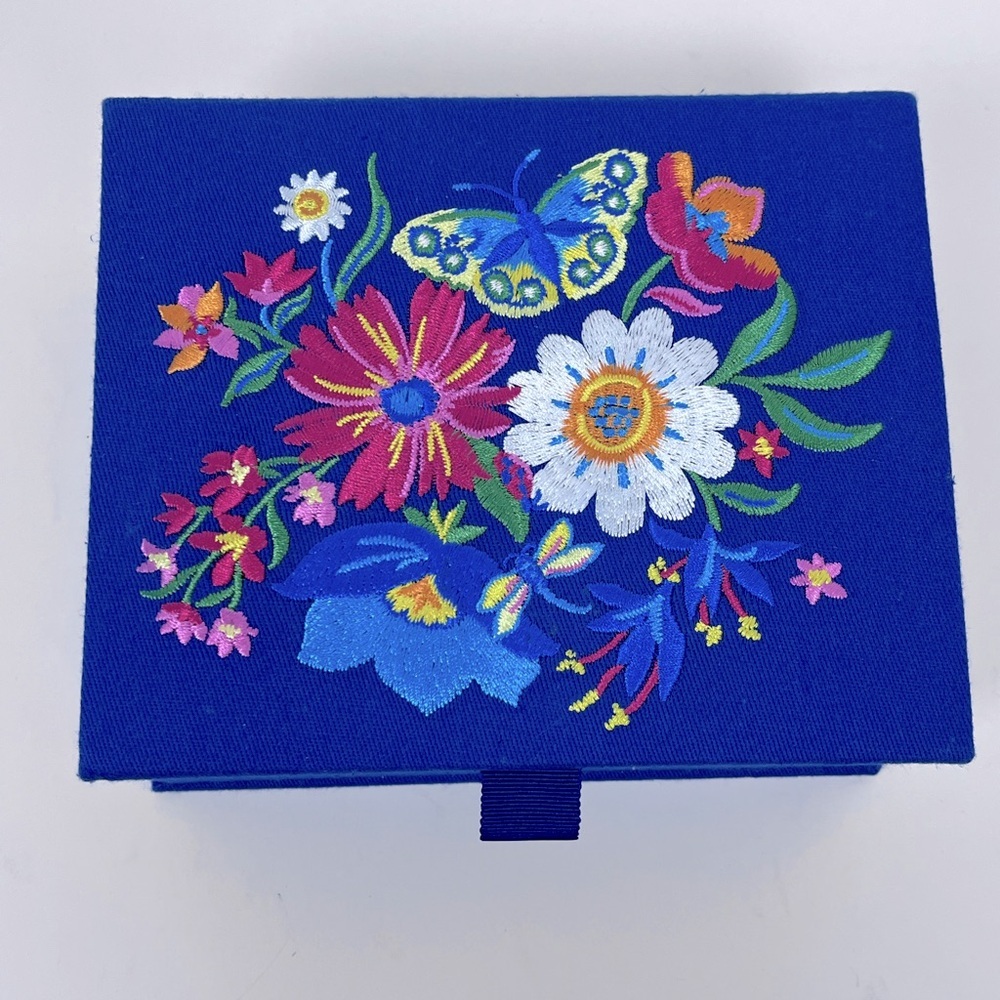 Brighton French Garden Jewelry Box Embroidered Flowers Blue Fabric 7”x6”x2.75”